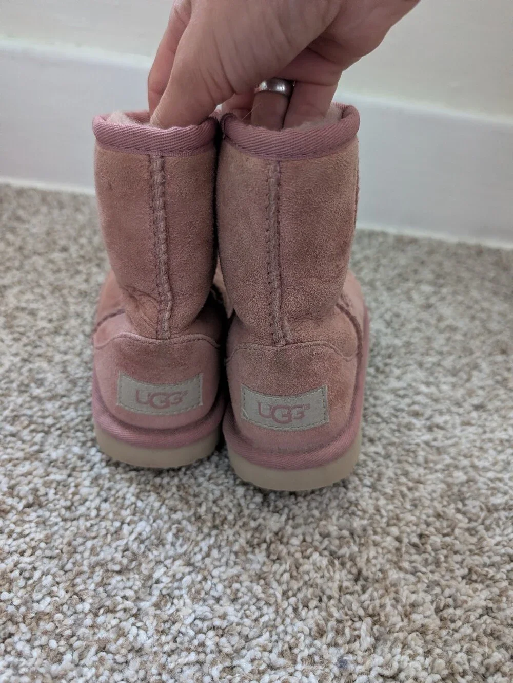 Girl Pink UGG Classic Short Suede Winter Boots - Dusty Rose Sz 10 Youth